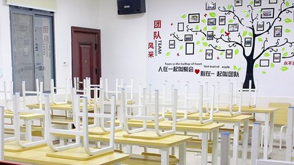 郴州北大青鳥學(xué)費(fèi)分析 計(jì)算機(jī)軟硬件及輔助設(shè)備零售課程是否昂貴？